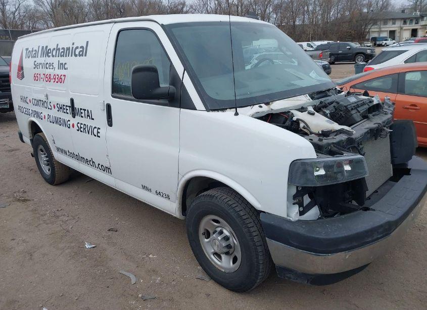 2021 Chevrolet Express CARGO RWD 2500 REGULAR WHEELBASE WT (VIN 1GCWGAFP6M1223384) main photo