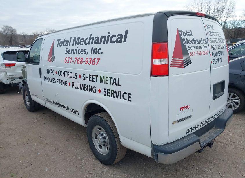 Photo 3 of 2021 Chevrolet Express CARGO RWD 2500 REGULAR WHEELBASE WT (VIN 1GCWGAFP6M1223384)