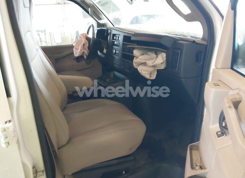 Photo 5 of 2023 Chevrolet Express CARGO RWD 2500 REGULAR WHEELBASE WT (VIN 1GCWGAFP6P1250363)