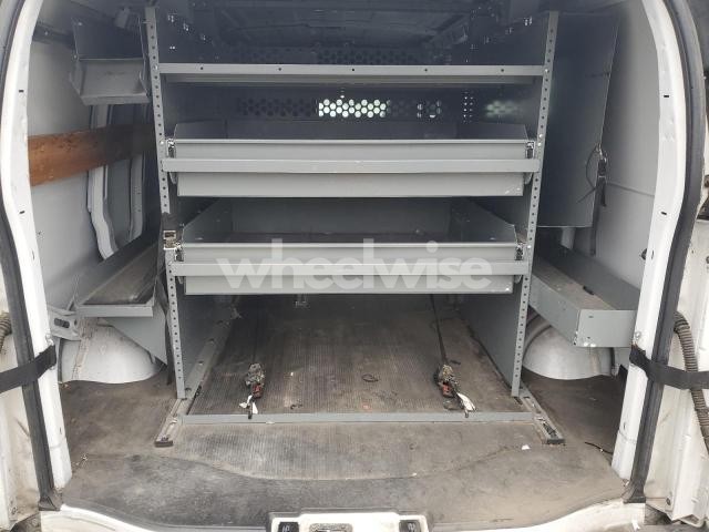 Photo 12 of 2018 CHEVROLET EXPRESS G2500 (VIN 1GCWGAFP7J1184428)