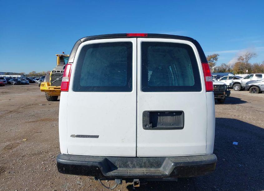 Photo 16 of 2019 Chevrolet Express 2500 WORK VAN (VIN 1GCWGAFP7K1174919)