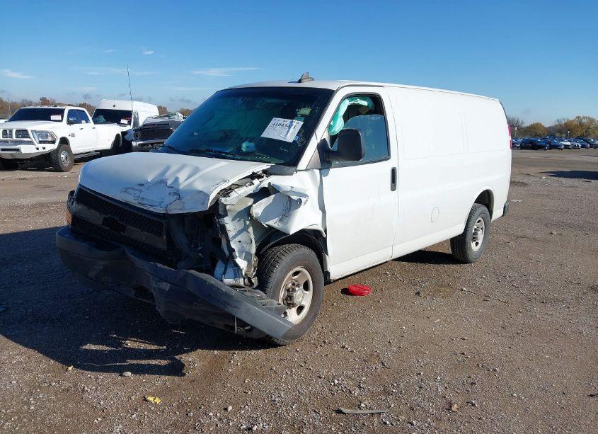 Photo 2 of 2019 Chevrolet Express 2500 WORK VAN (VIN 1GCWGAFP7K1174919)
