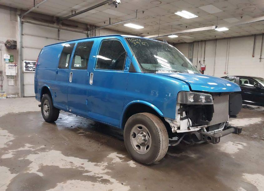 2021 Chevrolet Express CARGO RWD 2500 REGULAR WHEELBASE WT (VIN 1GCWGAFP7M1283531) main photo