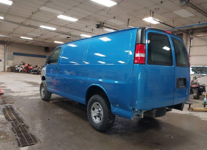 Photo 3 of 2021 Chevrolet Express CARGO RWD 2500 REGULAR WHEELBASE WT (VIN 1GCWGAFP7M1283531)