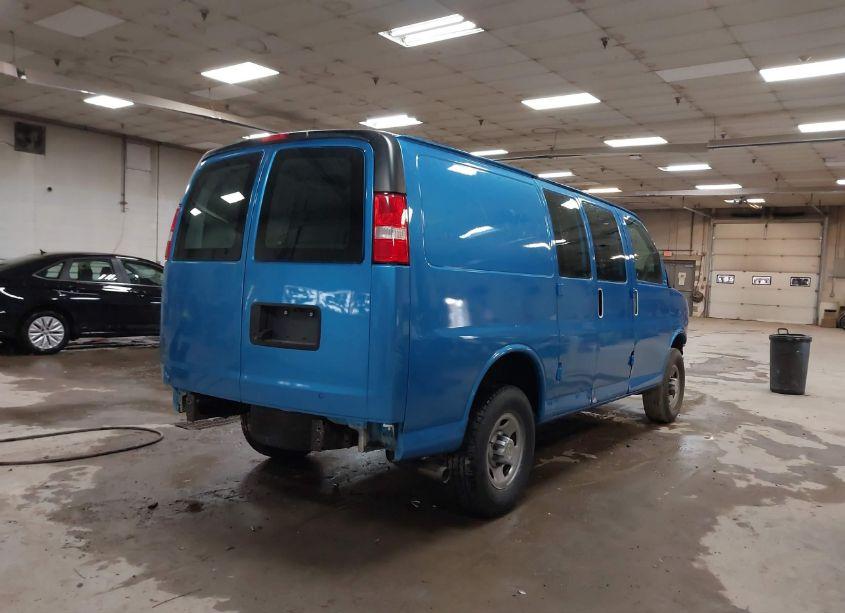 Photo 4 of 2021 Chevrolet Express CARGO RWD 2500 REGULAR WHEELBASE WT (VIN 1GCWGAFP7M1283531)