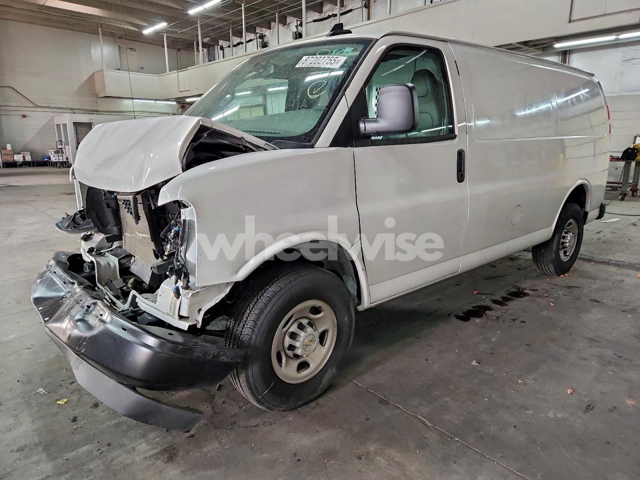 2024 CHEVROLET EXPRESS G2500 VAN N/A (VIN 1GCWGAFP7R1262797) main photo