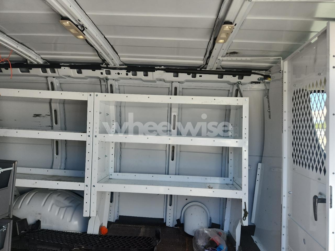 Photo 11 of 2024 CHEVROLET EXPRESS G2500 VAN N/A (VIN 1GCWGAFP7R1262797)