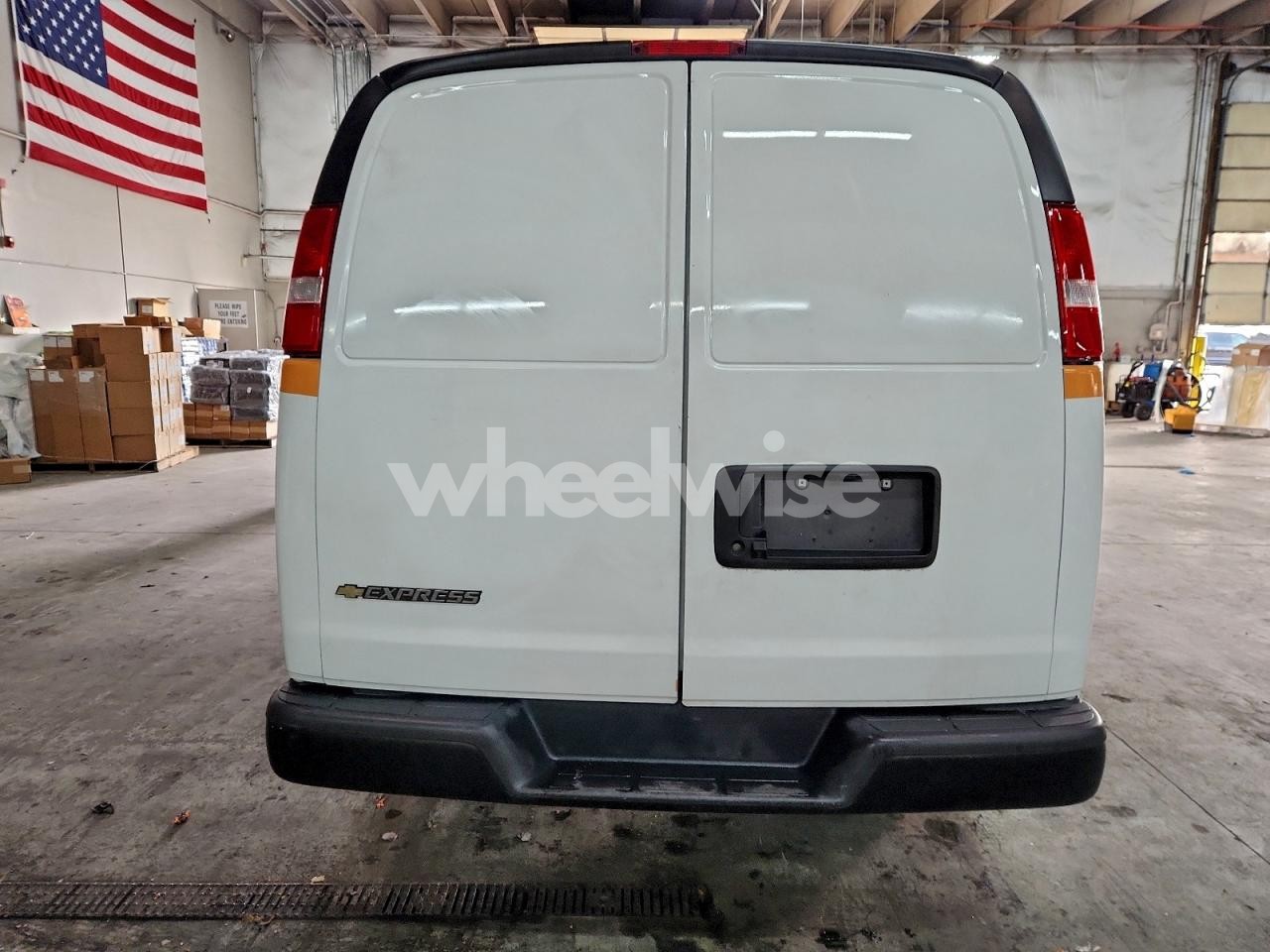 Photo 6 of 2024 CHEVROLET EXPRESS G2500 VAN N/A (VIN 1GCWGAFP7R1262797)