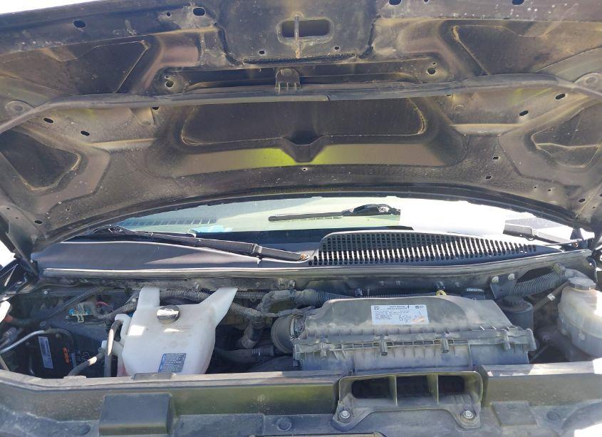 Photo 9 of 2018 Chevrolet Express 2500 WORK VAN (VIN 1GCWGAFP8J1185992)