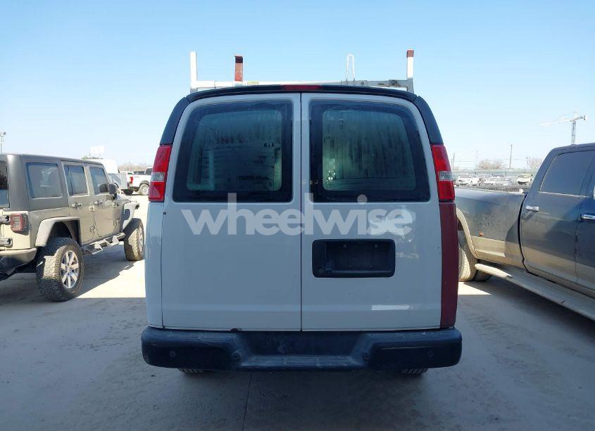 Photo 16 of 2018 Chevrolet Express 2500 WORK VAN (VIN 1GCWGAFP9J1338718)