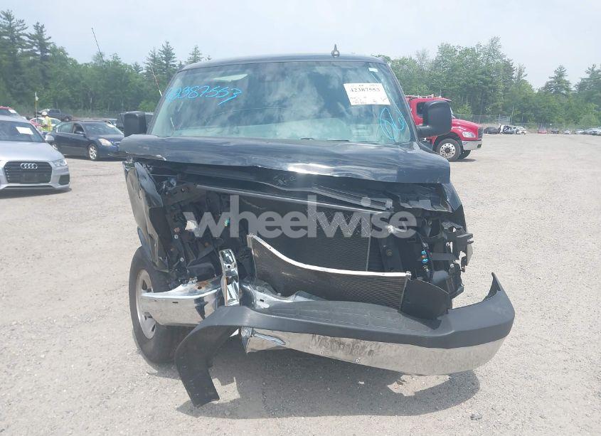 Photo 6 of 2019 Chevrolet Express 2500 WORK VAN (VIN 1GCWGAFP9K1229029)