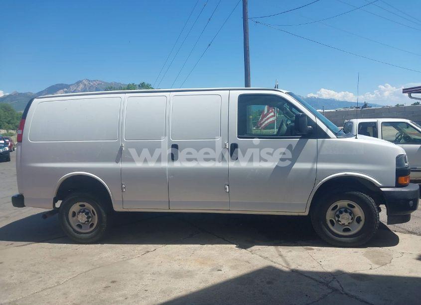 Photo 13 of 2019 Chevrolet Express 2500 WORK VAN (VIN 1GCWGAFP9K1370862)