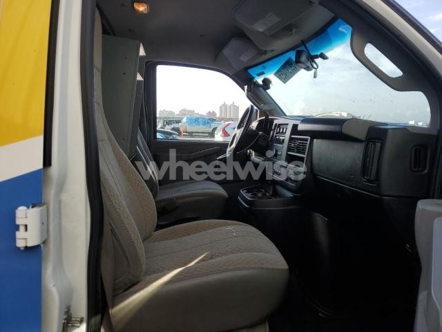 Photo 10 of 2023 CHEVROLET EXPRESS G2500 (VIN 1GCWGAFP9P1212867)