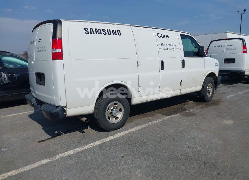 Photo 4 of 2019 Chevrolet Express 2500 WORK VAN (VIN 1GCWGAFPXK1333447)