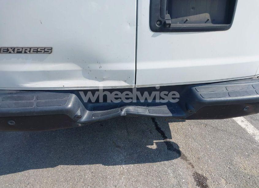 Photo 6 of 2019 Chevrolet Express 2500 WORK VAN (VIN 1GCWGAFPXK1333447)