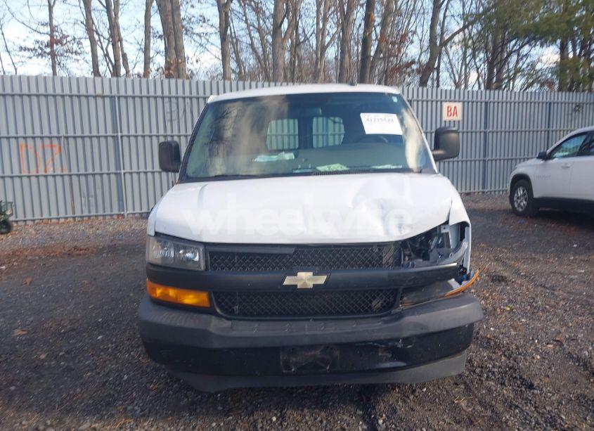 Photo 12 of 2020 Chevrolet Express CARGO RWD 2500 REGULAR WHEELBASE WT (VIN 1GCWGAFPXL1145075)