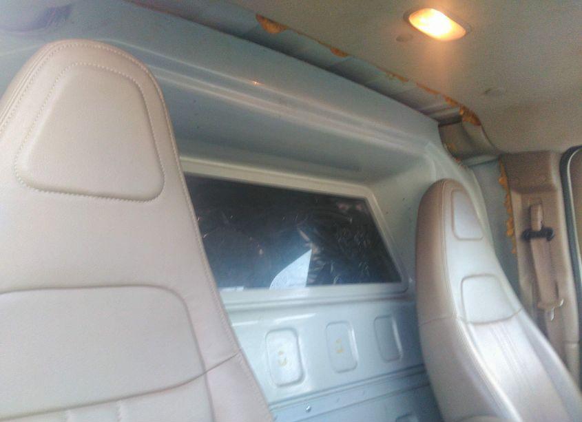 Photo 8 of 2020 Chevrolet Express CARGO RWD 2500 REGULAR WHEELBASE WT (VIN 1GCWGAFPXL1218722)