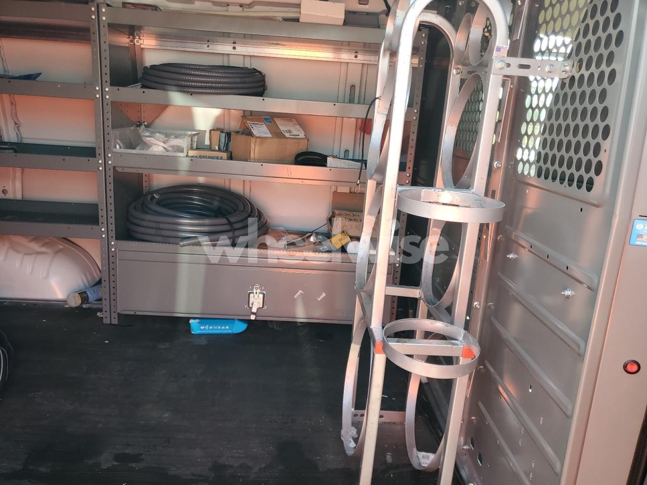 Photo 10 of 2023 CHEVROLET EXPRESS G2500 (VIN 1GCWGAFPXP1164280)