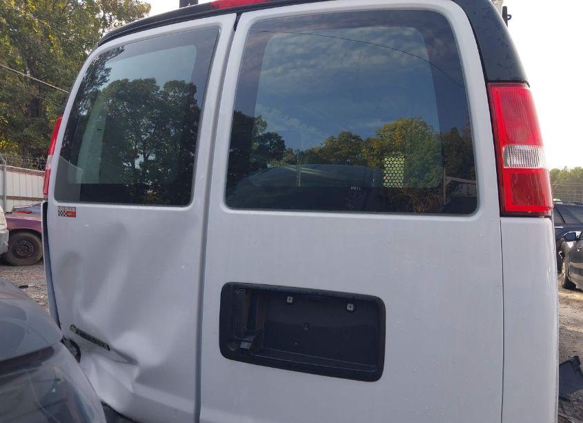 Photo 16 of 2023 Chevrolet Express CARGO RWD 2500 REGULAR WHEELBASE WT (VIN 1GCWGAFPXP1217799)