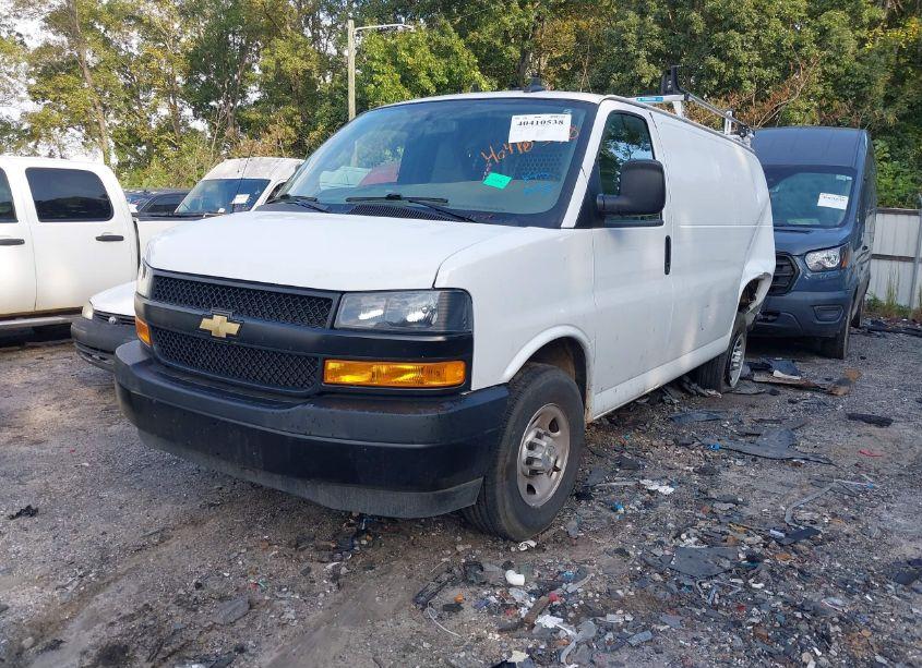 Photo 2 of 2023 Chevrolet Express CARGO RWD 2500 REGULAR WHEELBASE WT (VIN 1GCWGAFPXP1217799)