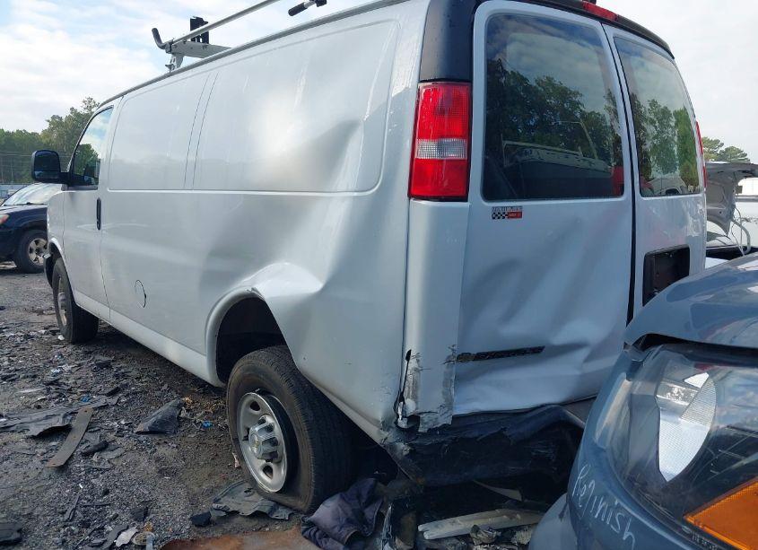 Photo 3 of 2023 Chevrolet Express CARGO RWD 2500 REGULAR WHEELBASE WT (VIN 1GCWGAFPXP1217799)