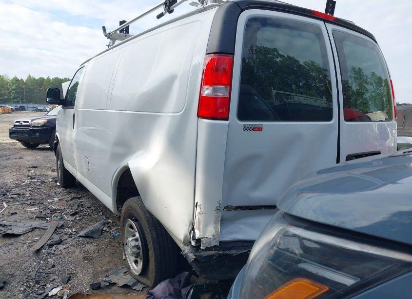 Photo 6 of 2023 Chevrolet Express CARGO RWD 2500 REGULAR WHEELBASE WT (VIN 1GCWGAFPXP1217799)