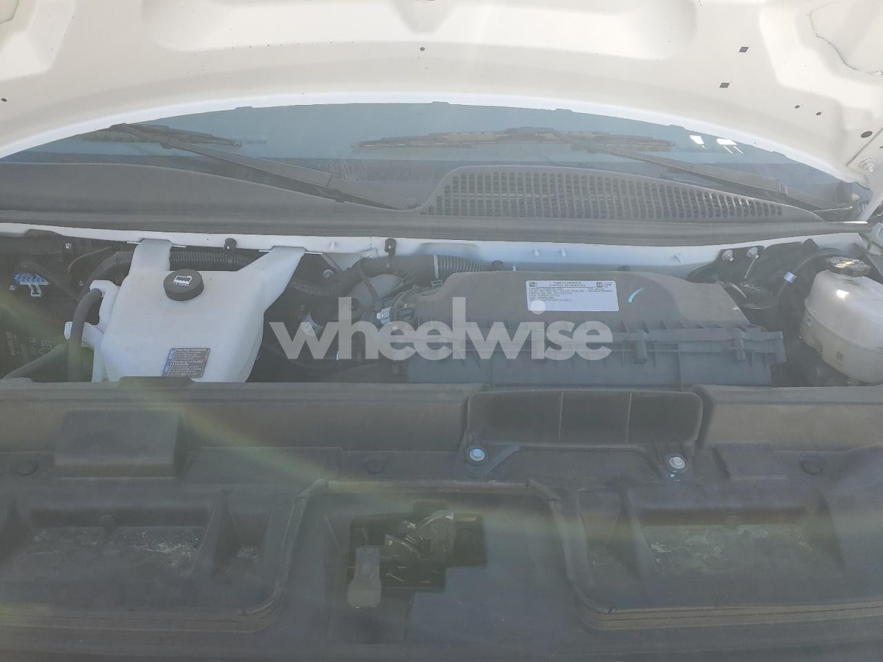 Photo 12 of 2024 CHEVROLET EXPRESS G2500 DELIVERY VAN (VIN 1GCWGAFPXR1255536)