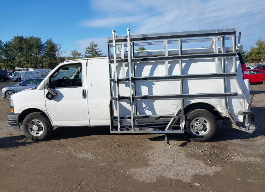 Photo 14 of 2022 Chevrolet Express CARGO RWD 2500 EXTENDED WHEELBASE WT (VIN 1GCWGBF70N1179941)