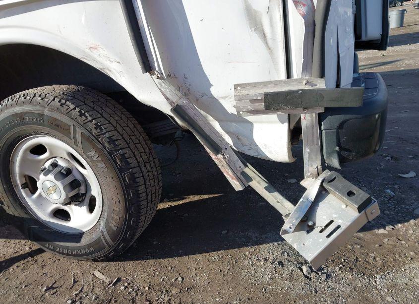 Photo 18 of 2022 Chevrolet Express CARGO RWD 2500 EXTENDED WHEELBASE WT (VIN 1GCWGBF70N1179941)