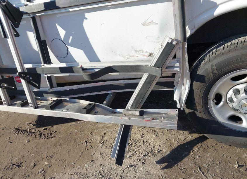 Photo 19 of 2022 Chevrolet Express CARGO RWD 2500 EXTENDED WHEELBASE WT (VIN 1GCWGBF70N1179941)