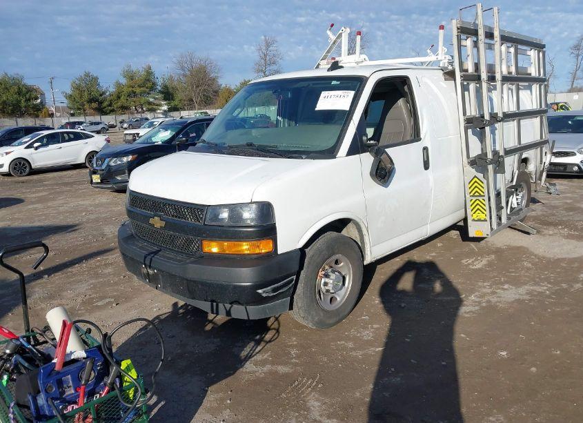 Photo 2 of 2022 Chevrolet Express CARGO RWD 2500 EXTENDED WHEELBASE WT (VIN 1GCWGBF70N1179941)