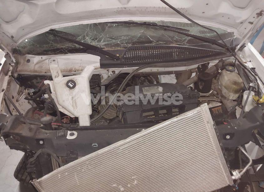 Photo 10 of 2021 Chevrolet Express CARGO (VIN 1GCWGBF77M1144909)