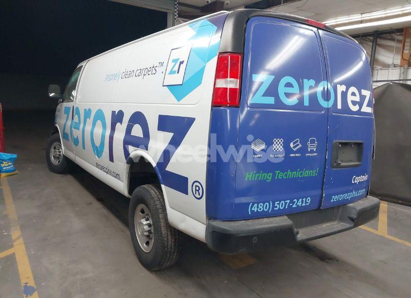 Photo 3 of 2021 Chevrolet Express CARGO (VIN 1GCWGBF77M1144909)