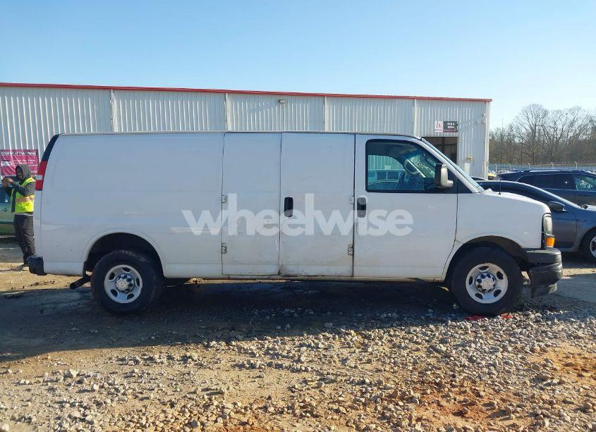 Photo 13 of 2017 Chevrolet Express 2500 WORK VAN (VIN 1GCWGBFF0H1109366)