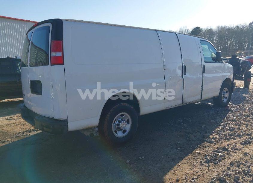 Photo 4 of 2017 Chevrolet Express 2500 WORK VAN (VIN 1GCWGBFF0H1109366)