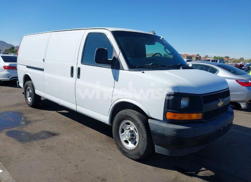 2017 Chevrolet Express 2500 WORK VAN (VIN 1GCWGBFF1H1102247) main photo