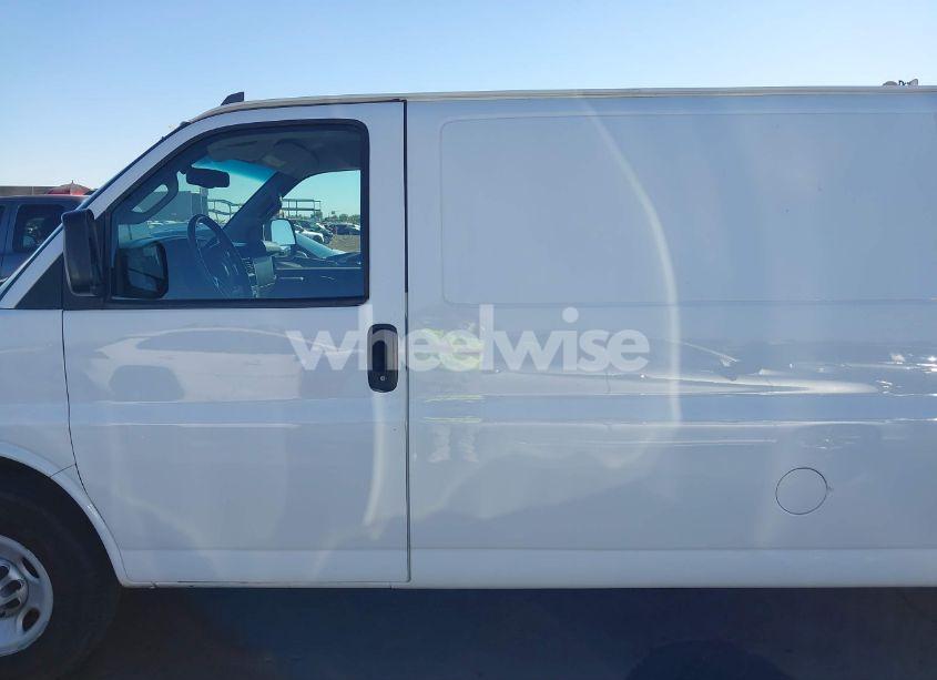 Photo 14 of 2017 Chevrolet Express 2500 WORK VAN (VIN 1GCWGBFF1H1102247)