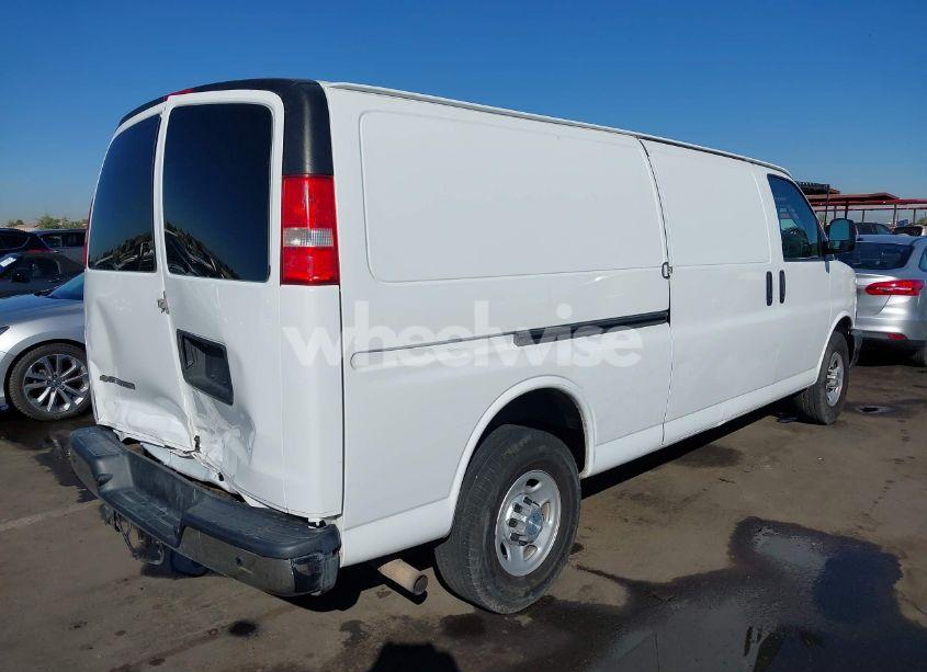 Photo 4 of 2017 Chevrolet Express 2500 WORK VAN (VIN 1GCWGBFF1H1102247)