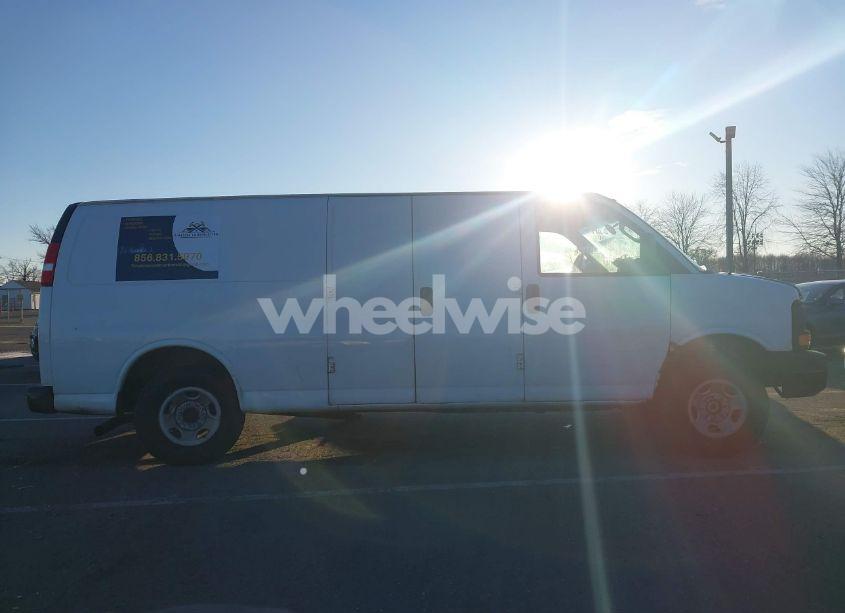 Photo 14 of 2017 Chevrolet Express 2500 WORK VAN (VIN 1GCWGBFF2H1122605)