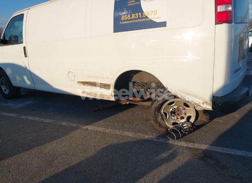 Photo 18 of 2017 Chevrolet Express 2500 WORK VAN (VIN 1GCWGBFF2H1122605)