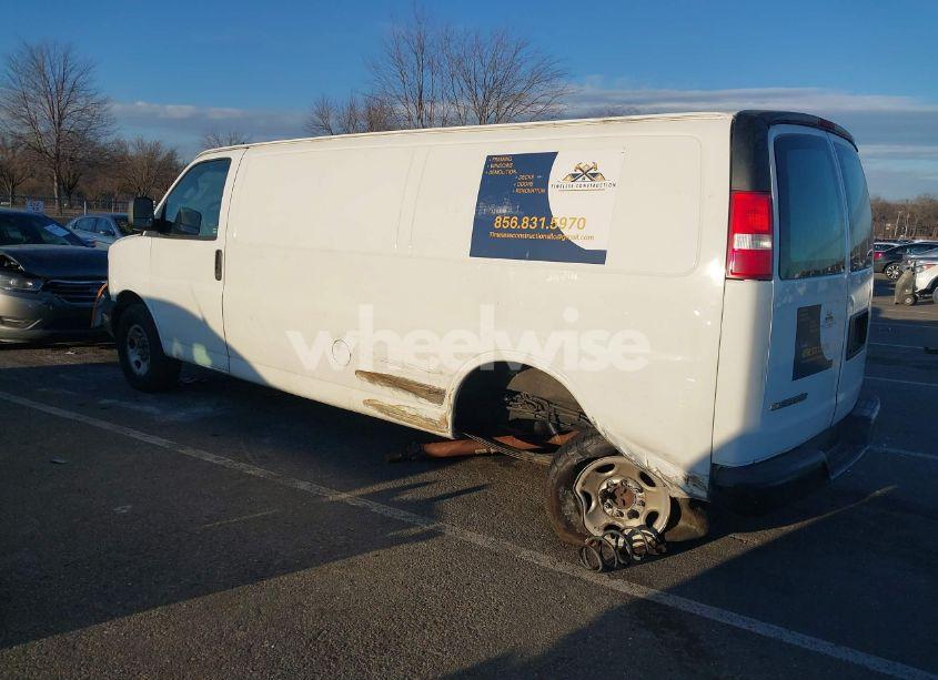 Photo 3 of 2017 Chevrolet Express 2500 WORK VAN (VIN 1GCWGBFF2H1122605)