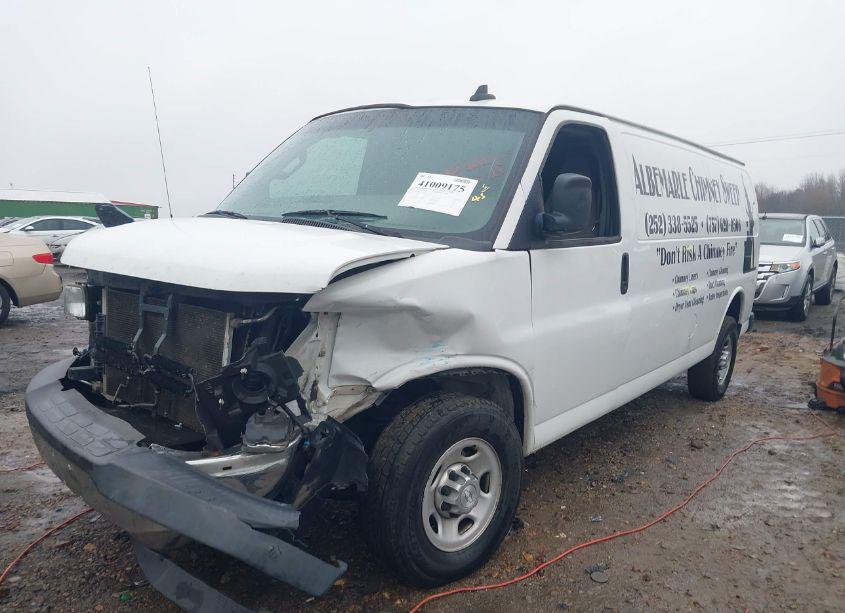 Photo 2 of 2017 Chevrolet Express 2500 WORK VAN (VIN 1GCWGBFF2H1276327)