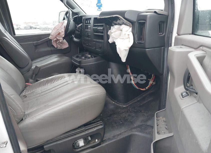 Photo 5 of 2016 Chevrolet Express 2500 WORK VAN (VIN 1GCWGBFF8G1135759)
