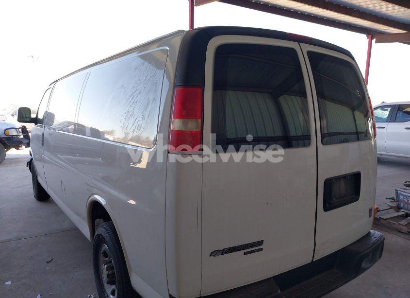 Photo 3 of 2016 Chevrolet Express 2500 WORK VAN (VIN 1GCWGBFF9G1260298)