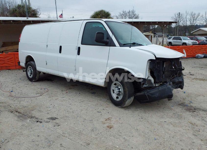 2016 Chevrolet Express 2500 WORK VAN (VIN 1GCWGBFF9G1274606) main photo