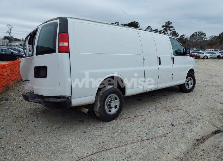Photo 4 of 2016 Chevrolet Express 2500 WORK VAN (VIN 1GCWGBFF9G1274606)