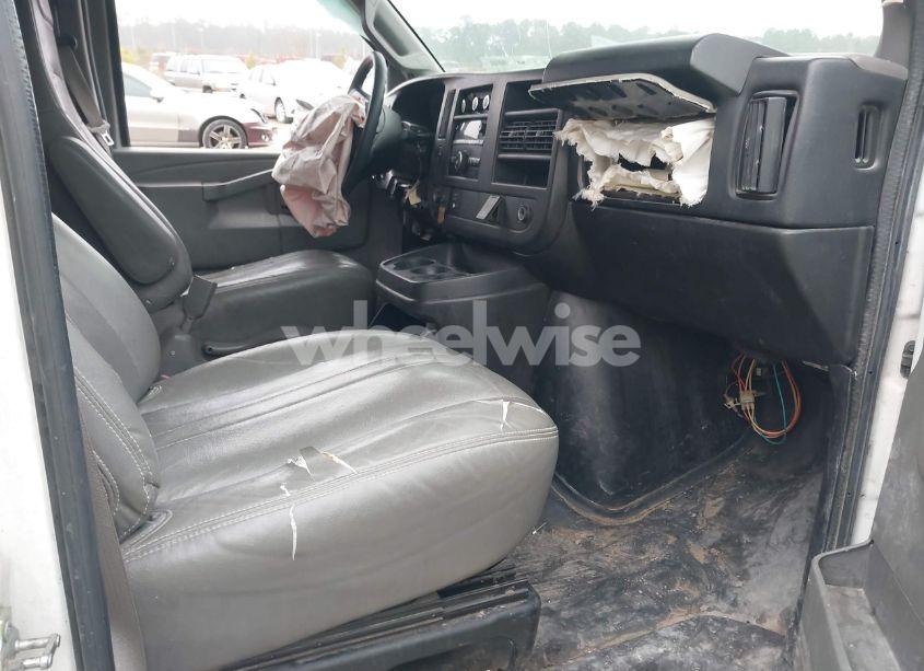 Photo 5 of 2016 Chevrolet Express 2500 WORK VAN (VIN 1GCWGBFF9G1274606)