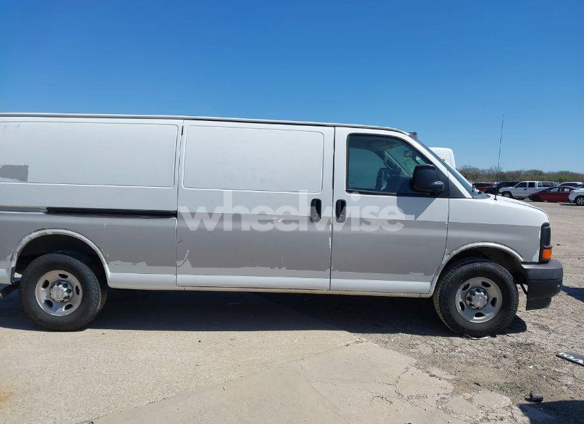 Photo 13 of 2017 Chevrolet Express 2500 WORK VAN (VIN 1GCWGBFFXH1139037)