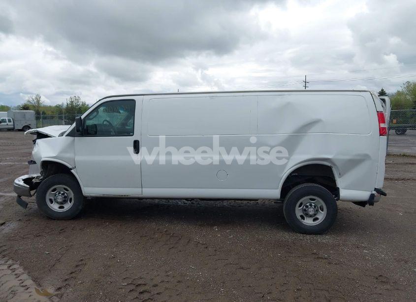 Photo 14 of 2017 Chevrolet Express 2500 WORK VAN (VIN 1GCWGBFG0H1128072)