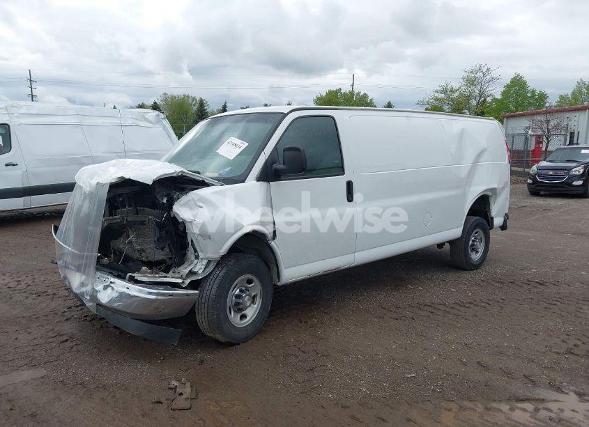 Photo 2 of 2017 Chevrolet Express 2500 WORK VAN (VIN 1GCWGBFG0H1128072)